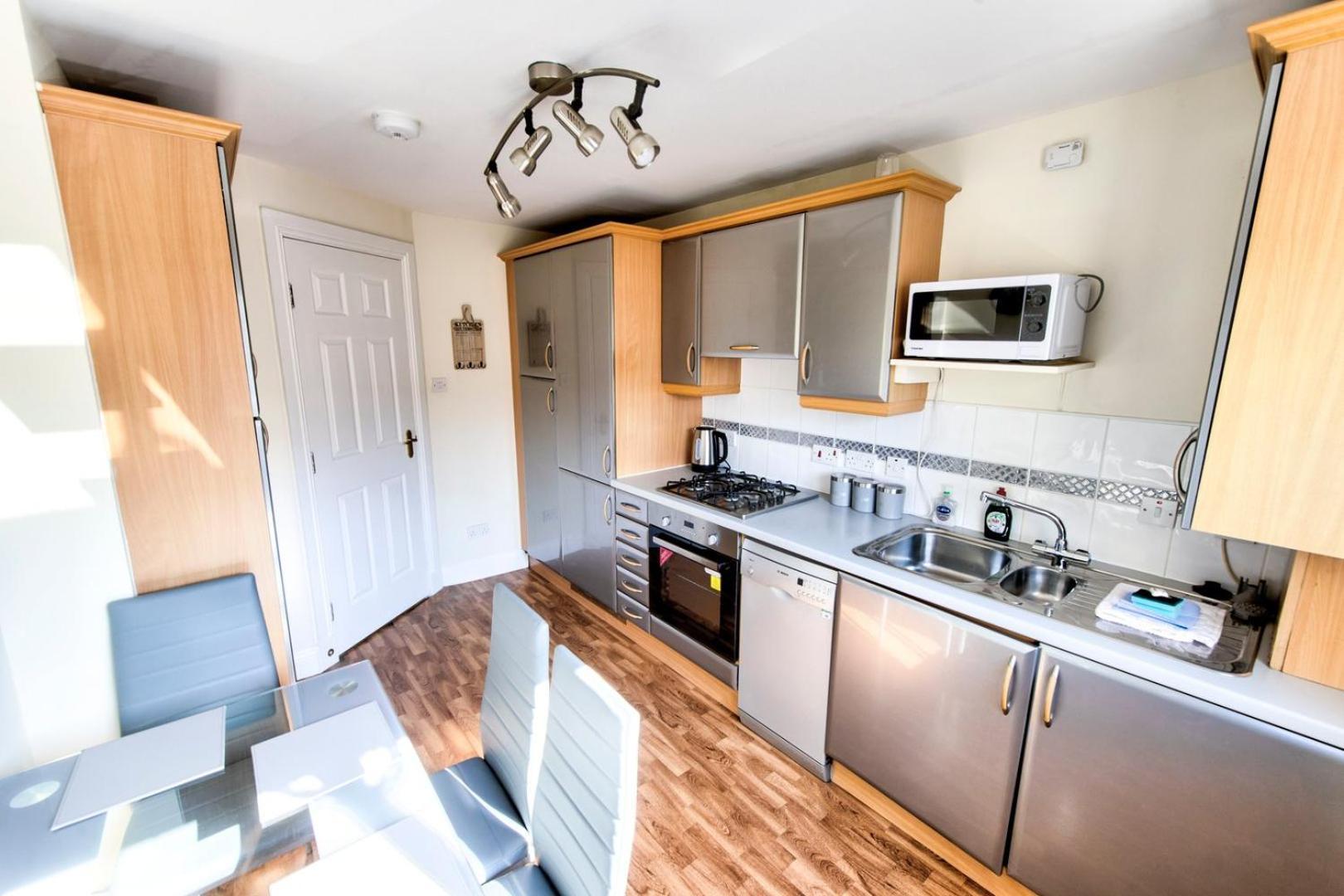 Guestready - Nice 3Bdr Apart W/ Private Parking เอดินบะระ ภายนอก รูปภาพ
